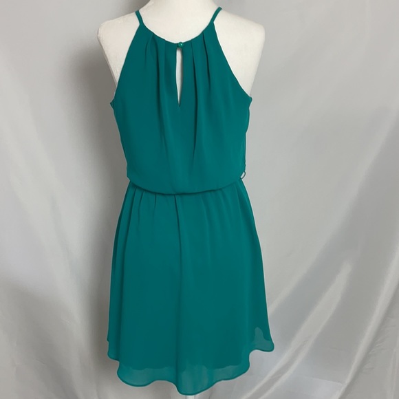 BCX Green Strapped MIDI Dress with Black Lace Belt - Picture 2 of 9